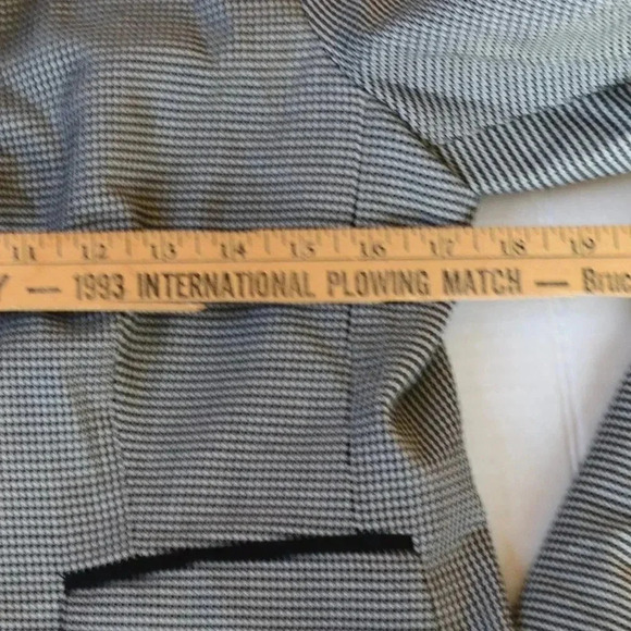 Vtg Houndstooth Blazer with Elbow Patches - Picture 5 of 7